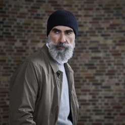 Czarna lekka beanie z bawełny organicznej Kevin Kite