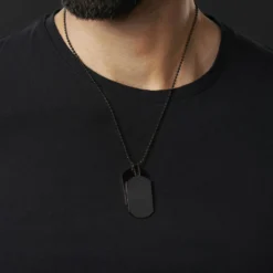 Czarny podwójny naszyjnik z nieśmiertelnikiem