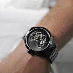 Dante II | Czarny zegarek z widocznym mechanizmem