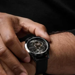 Dante II | Czarny zegarek z widocznym mechanizmem z paskiem skórzanym