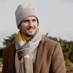 Hiems | Szara czapka beanie z wełny z recyklingu z mankietem
