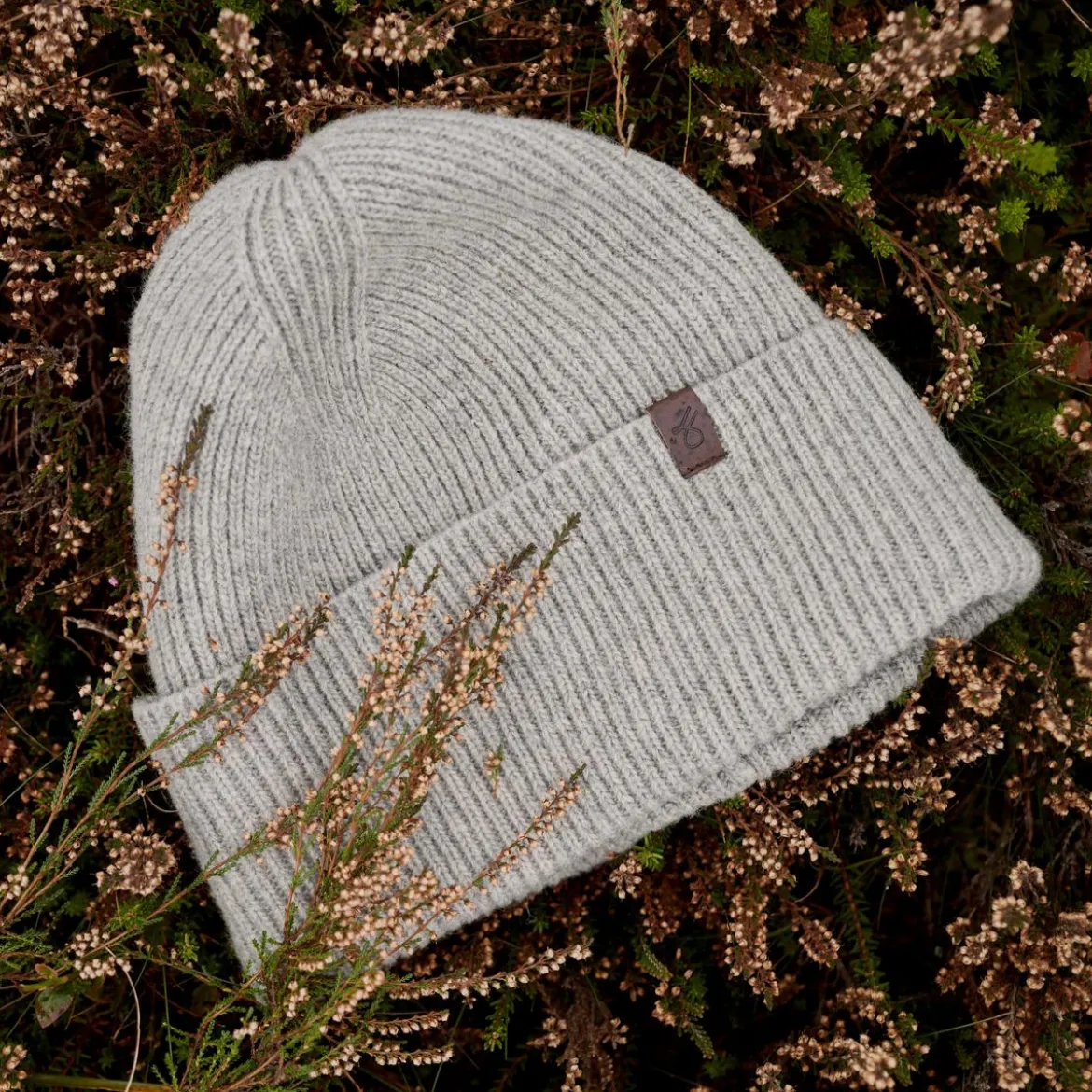 Hiems | Szara czapka beanie z wełny z recyklingu z mankietem