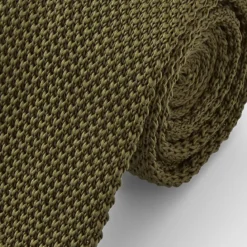 Krawat w kolorze Army Green z dzianiny