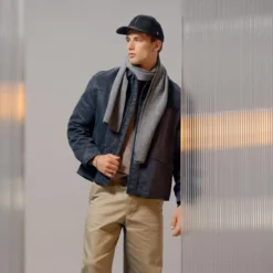 Les Deux | Całkowicie czarna czapka z daszkiem Baseball Cap Suede II