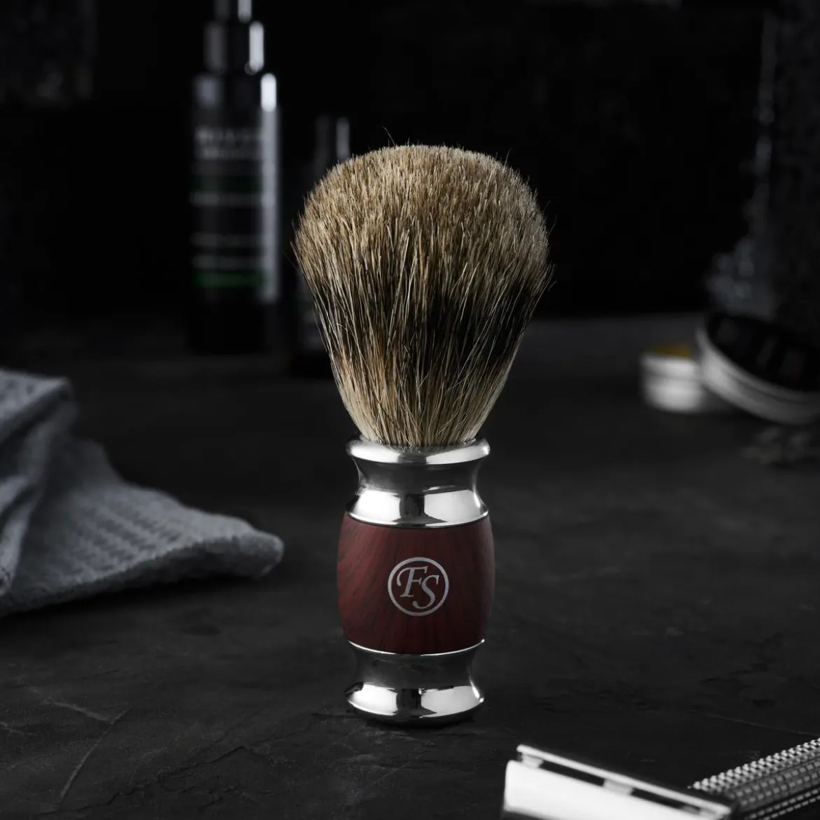 Nowoczesny pędzel do golenia Pure Badger o wyglądzie drzewa różanego