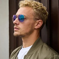 Okulary przeciwsłoneczne w złoto-ciemnoopalizującym tonie aviator