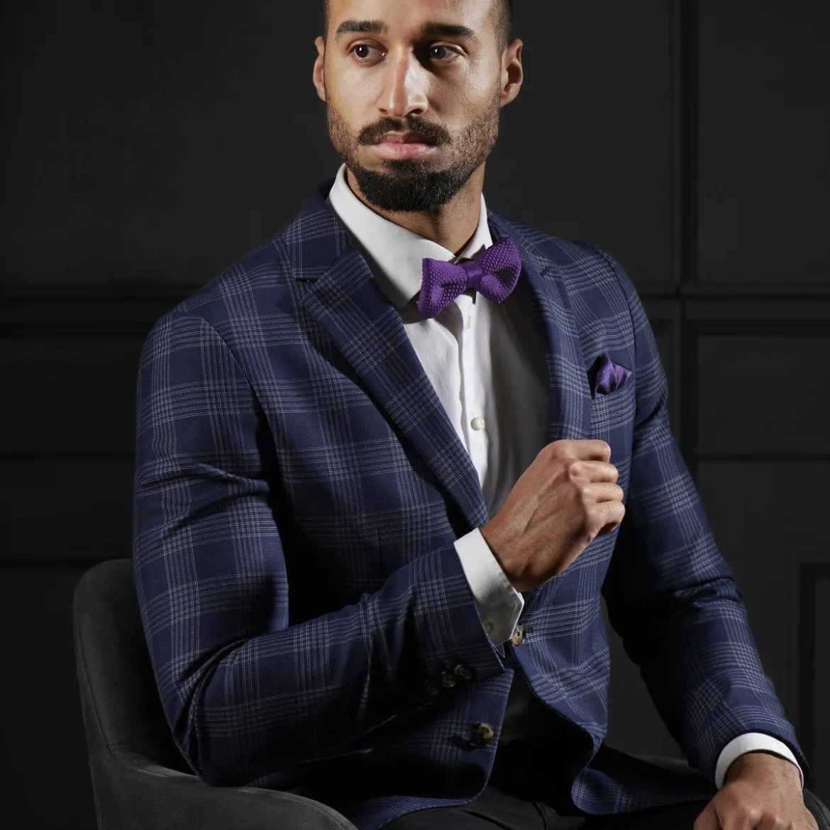 Purpurowa dzianinowa muszka