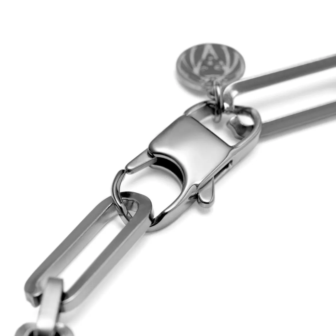 Srebrzysty naszyjnik kablowy i zawieszka z kłódką Carter Amager